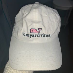 women’s vineyard vines white hat
